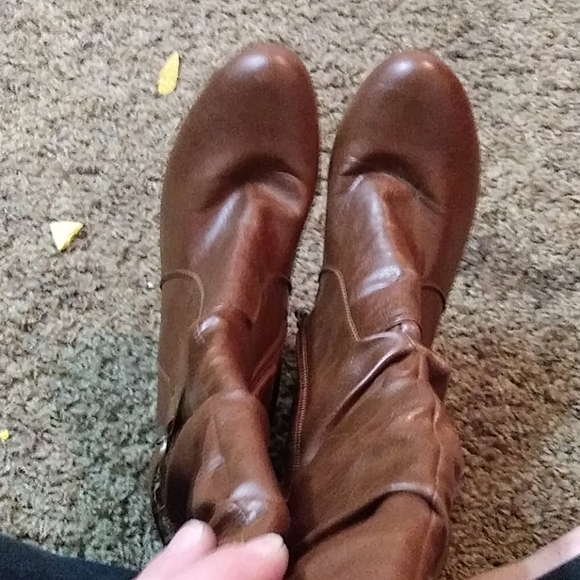 Heel boot - Picture 2 of 4